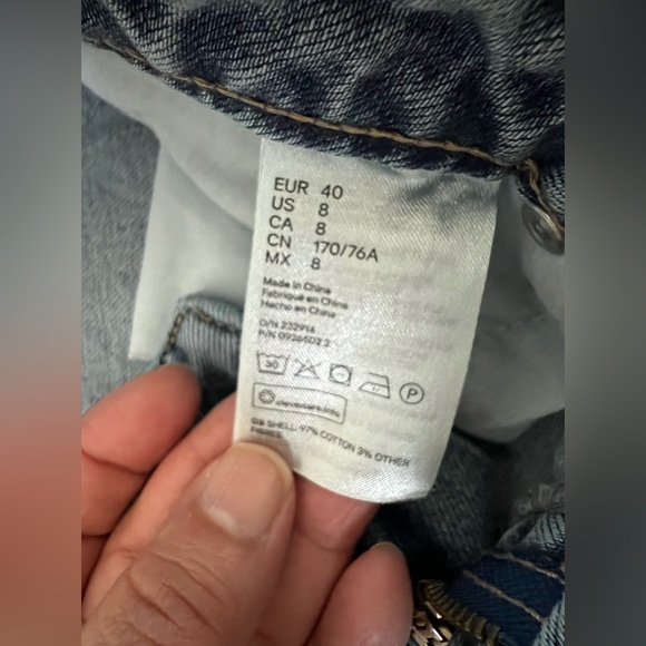 H&M Wide High Waist Jeans | Women’s | Size: 8 | Color: Blue - Picture 12 of 16